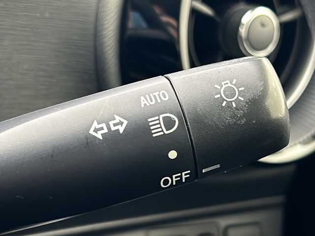 トヨタ アクア S スタイルブラック 宮城県 2020(令2)年 2.8万km ブラックマイカ 純正SDナビ/・BT接続/フルセグTV/・CD/DVD/トヨタセーフティ/・安全衝突ボディ/・プリクラッシュセーフティ/・オートマチックハイビーム/純正ホイール車載/車外バックカメラ/車載品/・取り扱い説明書/・保証書付き新車整備手帳/プッシュスタート/スマートキー/ドアバイザー