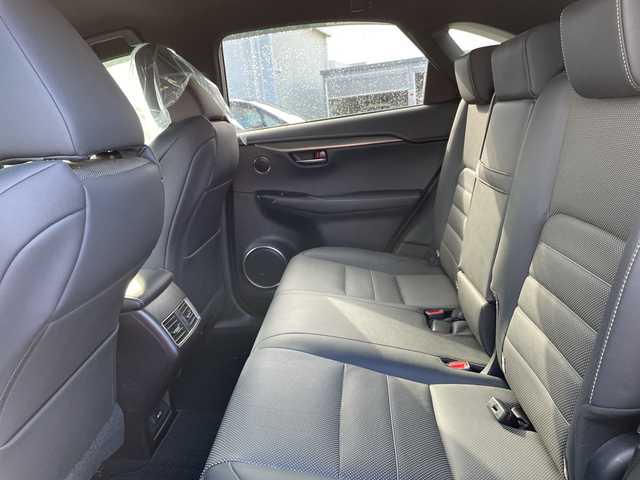 レクサス ＮＸ 300h Fスポーツ 石川県 2019(平31)年 6.3万km グラファイトブラックガラスフレーク ４ＷＤ　純正ナビ　フルセグＴＶ　バック＆サイドカメラ　パワーバックドア　黒革シート　シートヒーター＆クーラー　レーダークルーズ　衝突軽減ブレーキ　アルミホイール　コーナーセンサー　スマートキー