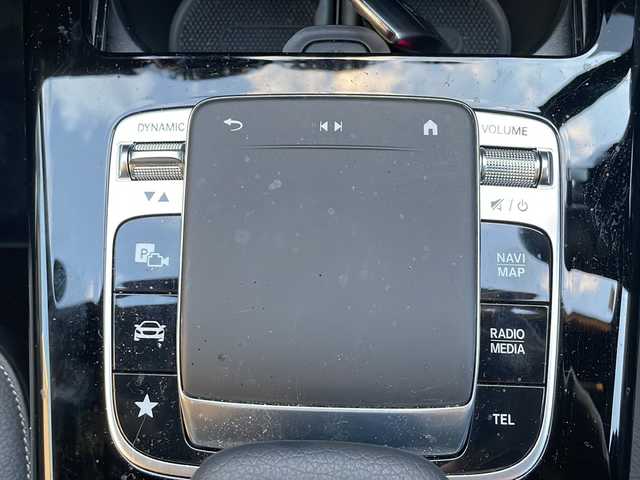 メルセデス・ベンツ Ｍ・ベンツ ＣＬＡ２００ｄ 兵庫県 2019(令1)年 2.4万km ポーラホワイト 純正ナビ機能付きディスプレイオーディオ/・BT/・フルセグTV/。AM/FM/アクティブブレーキアシスト/BSM/HUD/レーンアシスト/レーダークルーズコントロール/レーンチェンジアシスト/オートライト/オートハイビーム/アテンションアシスト/パワーシート/アイドリングストップ/サンルーフ