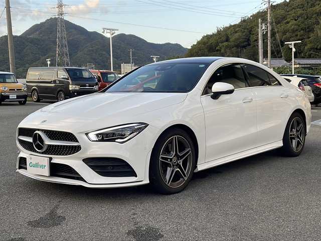メルセデス・ベンツ Ｍ・ベンツ ＣＬＡ２００ｄ 兵庫県 2019(令1)年 2.4万km ポーラホワイト 純正ナビ機能付きディスプレイオーディオ/・BT/・フルセグTV/。AM/FM/アクティブブレーキアシスト/BSM/HUD/レーンアシスト/レーダークルーズコントロール/レーンチェンジアシスト/オートライト/オートハイビーム/アテンションアシスト/パワーシート/アイドリングストップ/サンルーフ