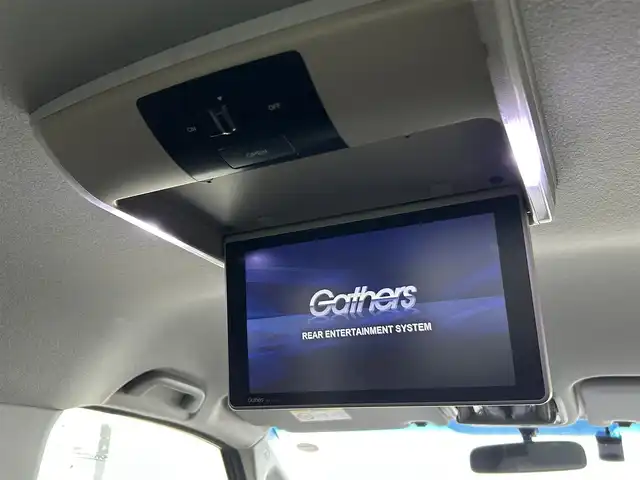 ホンダ ステップワゴン スパーダ 熊本県 2015(平27)年 8.1万km プレミアムスパークルブラックパール ワンオーナー/純正ＳＤナビ/AM/FM/CD/DVD/MSV/USB/iPod/SD/Bluetooth/HDMI/リアモニターHDMI/フルセグTV/フリップダウンモニター/バックカメラ/エアロパーツ/クルーズコントロール/ステアリングスイッチ/ビルトインＥＴＣ/ドライブレコーダー/片側パワースライド/電動格納ミラー/ウィンカーミラー/ロールサンシェード/LEDヘッドライト/・フォグランプ/プッシュスタートボタン/スマートキー/・スペアキー1本/革巻きステアリング/保証書/取扱説明書/記録簿/純正フロアマット/純正ドアバイザー/純正アルミホイール