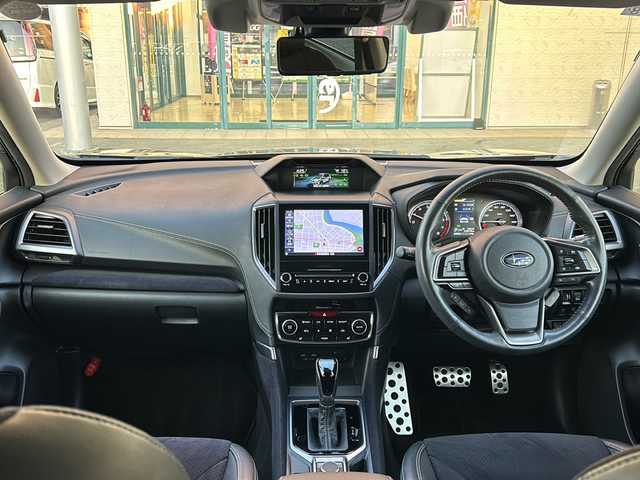 スバル フォレスター スポーツ 愛知県 2021(令3)年 4.6万km マグネタイトグレーメタリック ワンオーナー/禁煙車/純正メモリナビ/　フルセグTV/CD/DVD/BT/USB/Apple Car Play/純正前後ドラレコ/デジタルインナーミラー/バック・サイドカメラ/アイサイト3.0/追従機能付きクルーズコントロール/レーンキープアシスト/プリクラッシュセーフティ/ブラインドスポットモニター/前後クリアランスソナー/先行者発信お知らせ機能/パワーバックドア/全席シートヒーター/D席パワーシート/純正フロアマット/純正ドアバイザー/純正18インチAW/LEDヘッドライト/フォグランプ/オートライト/革巻きステアリング/パドルシフト/ETC/アイドリングストップ/W＋サイドエアバッグ/保証書/取説/スペアキー