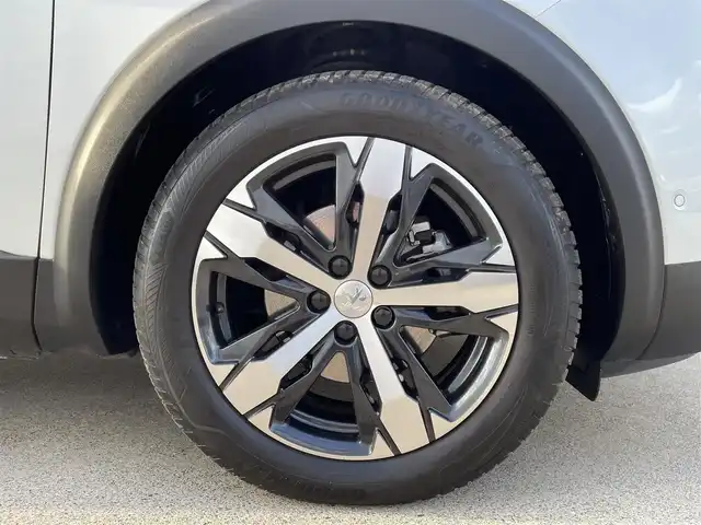 プジョー ３００８ GT ブルー HDi 東京都 2019(令1)年 2.2万km パール ファーストクラスパッケージ/ワンオーナー/パノラマルーフ/純正ナビ/フルセグTV/ハーフレザーシート/シートヒーター/アダプティブクルーズコントロール/ブラインドスポットモニター/レーンキープアシスト/ETC2.0/前後ドライブレコーダー