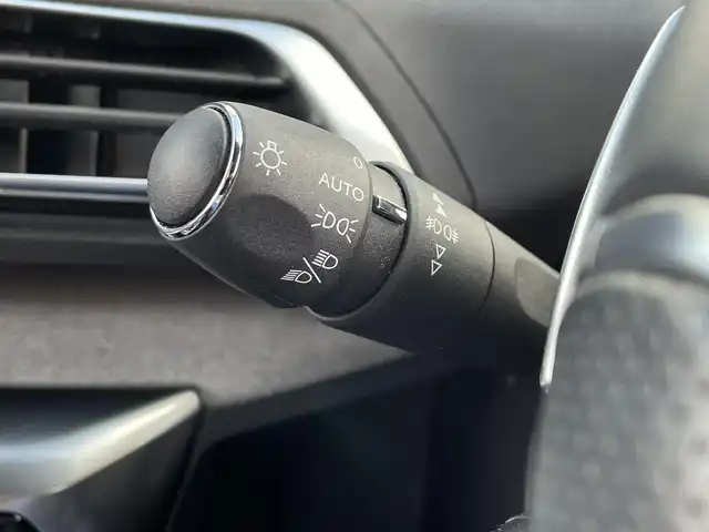 プジョー ３００８ GT ブルー HDi 東京都 2019(令1)年 2.2万km パール ファーストクラスパッケージ/ワンオーナー/パノラマルーフ/純正ナビ/フルセグTV/ハーフレザーシート/シートヒーター/アダプティブクルーズコントロール/ブラインドスポットモニター/レーンキープアシスト/ETC2.0/前後ドライブレコーダー