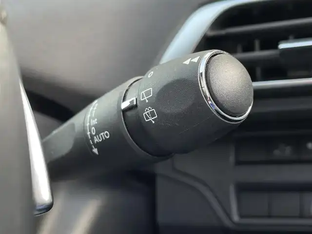 プジョー ３００８ GT ブルー HDi 東京都 2019(令1)年 2.2万km パール ファーストクラスパッケージ/ワンオーナー/パノラマルーフ/純正ナビ/フルセグTV/ハーフレザーシート/シートヒーター/アダプティブクルーズコントロール/ブラインドスポットモニター/レーンキープアシスト/ETC2.0/前後ドライブレコーダー