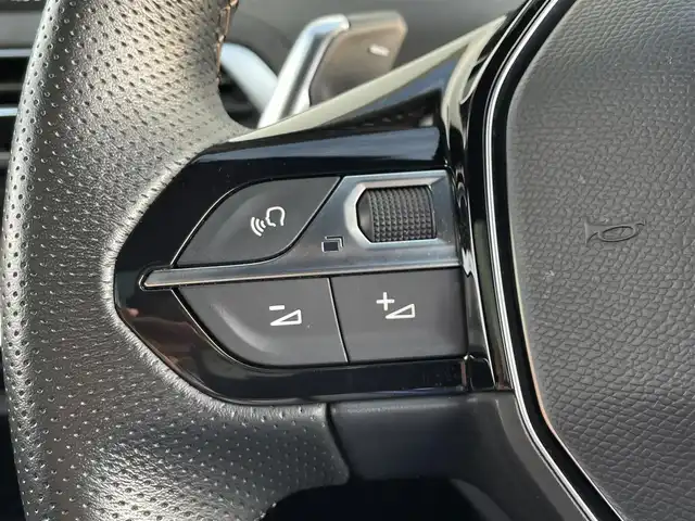 プジョー ３００８ GT ブルー HDi 東京都 2019(令1)年 2.2万km パール ファーストクラスパッケージ/ワンオーナー/パノラマルーフ/純正ナビ/フルセグTV/ハーフレザーシート/シートヒーター/アダプティブクルーズコントロール/ブラインドスポットモニター/レーンキープアシスト/ETC2.0/前後ドライブレコーダー