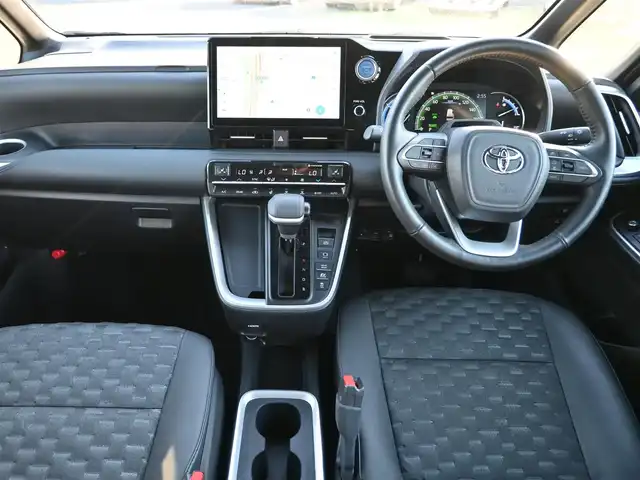 トヨタ ヴォクシー ハイブリッド S－Z 千葉県 2023(令5)年 2.5万km アティチュードブラックマイカ Toyota Safety Sense/・プリクラッシュセーフティ/・レーンディパーチャーアラート/・オートハイビーム/・レーダークルーズコントロール/・ブラインドスポットモニター/快適利便パッケージ/アドバンスドドライブ/ヘッドアップディスプレイ/デジタルインナーミラー/パワーバックドア/両側パワースライドドア/純正コネクティッドナビ/地デジTV/【DVD/CD再生機能　Bluetooth接続】/バックカメラ/フリップダウンモニター/ハーフレザーシート/前席シートヒーター/ETC/LEDヘッドライト/純正17インチアルミホイル/サイド/カーテンエアバッグ/スマートキー