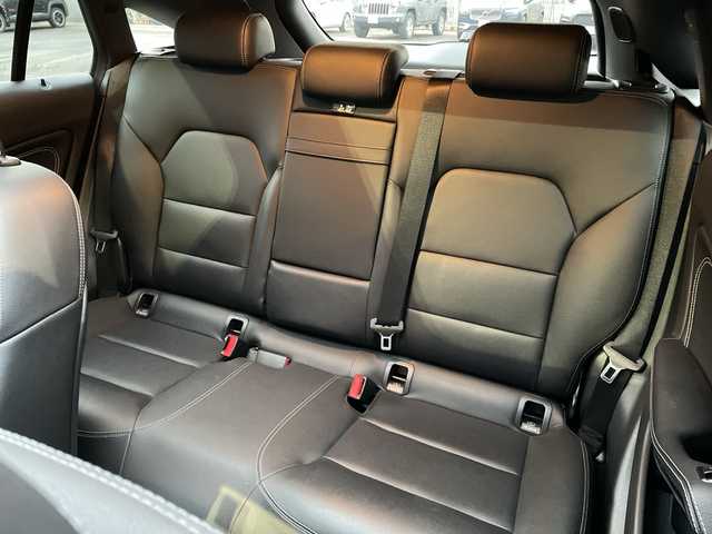 メルセデス・ベンツ ＣＬＡ２２０ Sブレイク 4MATIC 青森県 2018(平30)年 4.4万km ポーラホワイト ４WD/プレミアムパッケージ/・サンルーフ/・ハーマンカードンサウンド/・アンビエントライト/・前席メモリー付パワーシート/・レザーARTICOシート/純正ナビ/（TV・Bluetooth・CD・DVD）/ドライブレコーダー/シートヒーター/アダプティブクルーズコントロール/レーンキープアシスト/ブラインドスポット/パワーバックドア/アクティブブレーキアシスト/プレセーフ/オートLEDライト/革巻きステアリング/ステアリングスイッチ/パドルシフト/ウィンカーミラー/ETC/ダブル・サイド・カーテンエアバック/ABS/横滑り防止装置