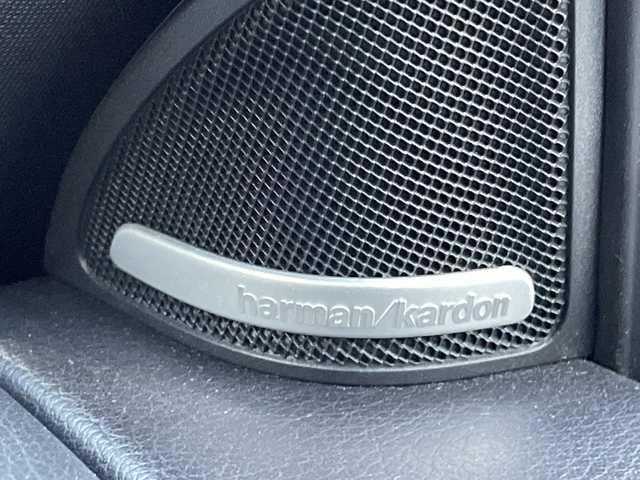 メルセデス・ベンツ ＣＬＡ２２０ Sブレイク 4MATIC 青森県 2018(平30)年 4.4万km ポーラホワイト ４WD/プレミアムパッケージ/・サンルーフ/・ハーマンカードンサウンド/・アンビエントライト/・前席メモリー付パワーシート/・レザーARTICOシート/純正ナビ/（TV・Bluetooth・CD・DVD）/ドライブレコーダー/シートヒーター/アダプティブクルーズコントロール/レーンキープアシスト/ブラインドスポット/パワーバックドア/アクティブブレーキアシスト/プレセーフ/オートLEDライト/革巻きステアリング/ステアリングスイッチ/パドルシフト/ウィンカーミラー/ETC/ダブル・サイド・カーテンエアバック/ABS/横滑り防止装置