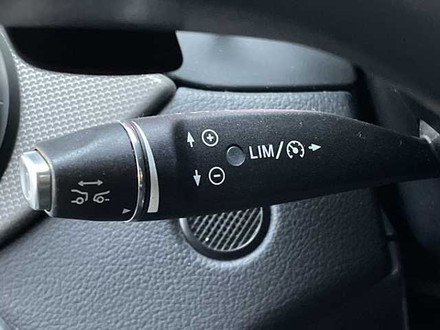 メルセデス・ベンツ ＣＬＡ２２０ Sブレイク 4MATIC 青森県 2018(平30)年 4.4万km ポーラホワイト ４WD/プレミアムパッケージ/・サンルーフ/・ハーマンカードンサウンド/・アンビエントライト/・前席メモリー付パワーシート/・レザーARTICOシート/純正ナビ/（TV・Bluetooth・CD・DVD）/ドライブレコーダー/シートヒーター/アダプティブクルーズコントロール/レーンキープアシスト/ブラインドスポット/パワーバックドア/アクティブブレーキアシスト/プレセーフ/オートLEDライト/革巻きステアリング/ステアリングスイッチ/パドルシフト/ウィンカーミラー/ETC/ダブル・サイド・カーテンエアバック/ABS/横滑り防止装置