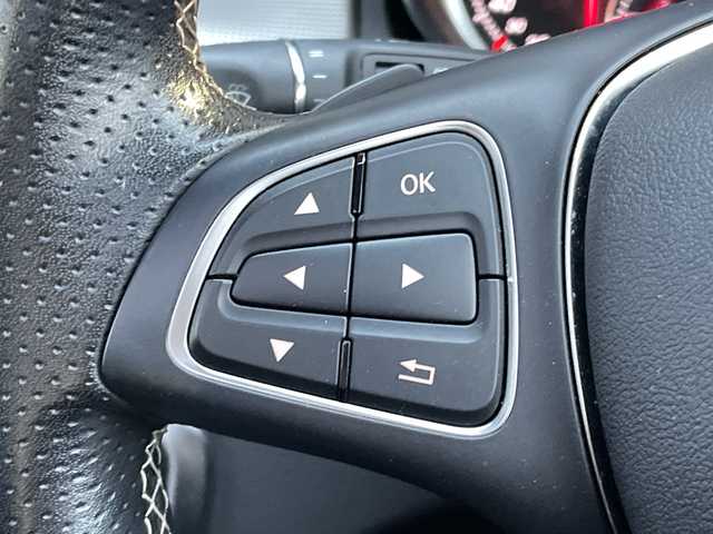 メルセデス・ベンツ ＣＬＡ２２０ Sブレイク 4MATIC 青森県 2018(平30)年 4.4万km ポーラホワイト ４WD/プレミアムパッケージ/・サンルーフ/・ハーマンカードンサウンド/・アンビエントライト/・前席メモリー付パワーシート/・レザーARTICOシート/純正ナビ/（TV・Bluetooth・CD・DVD）/ドライブレコーダー/シートヒーター/アダプティブクルーズコントロール/レーンキープアシスト/ブラインドスポット/パワーバックドア/アクティブブレーキアシスト/プレセーフ/オートLEDライト/革巻きステアリング/ステアリングスイッチ/パドルシフト/ウィンカーミラー/ETC/ダブル・サイド・カーテンエアバック/ABS/横滑り防止装置