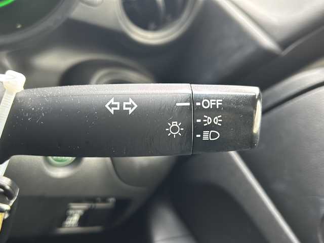 ホンダ Ｎ ＢＯＸ G Lパッケージ 鳥取県 2015(平27)年 6.7万km プレミアムホワイトパールⅡ ナビ装着用スペシャルパッケージ/リア左側パワースライドドア＆両側イージークローザー（リア両側）/スーパーＵＶカットフロントドアガラス＋ＩＲカットフロントウィンドウ・フロントドアガラス/リア席サンシェード/ワンタッチウィンカー/ワンセグテレビ/AM/FM、CD/DVD/ドアバイザー/プッシュスタート/片側パワースライドドア/ETC