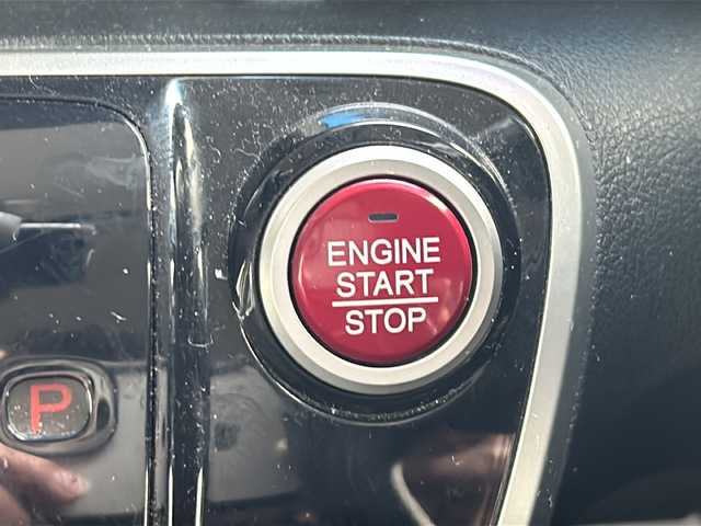 ホンダ Ｎ ＢＯＸ G Lパッケージ 鳥取県 2015(平27)年 6.7万km プレミアムホワイトパールⅡ ナビ装着用スペシャルパッケージ/リア左側パワースライドドア＆両側イージークローザー（リア両側）/スーパーＵＶカットフロントドアガラス＋ＩＲカットフロントウィンドウ・フロントドアガラス/リア席サンシェード/ワンタッチウィンカー/ワンセグテレビ/AM/FM、CD/DVD/ドアバイザー/プッシュスタート/片側パワースライドドア/ETC