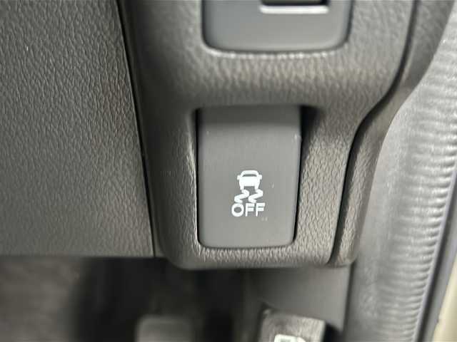 ホンダ Ｎ ＢＯＸ G Lパッケージ 鳥取県 2015(平27)年 6.7万km プレミアムホワイトパールⅡ ナビ装着用スペシャルパッケージ/リア左側パワースライドドア＆両側イージークローザー（リア両側）/スーパーＵＶカットフロントドアガラス＋ＩＲカットフロントウィンドウ・フロントドアガラス/リア席サンシェード/ワンタッチウィンカー/ワンセグテレビ/AM/FM、CD/DVD/ドアバイザー/プッシュスタート/片側パワースライドドア/ETC