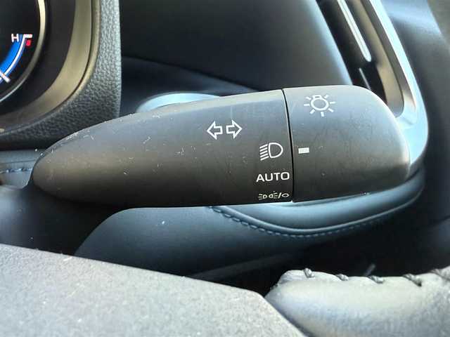 トヨタ ヴォクシー ハイブリッド S－Z 愛知県 2024(令6)年 1.6万km アティチュードブラックマイカ /ワンオーナー車//D記録簿R6-R7//10.5インチディスプレイオーディオ//AM/FM/TV（フルセグ）＋CD・DVDデッキ//BT/USB/Miracast//快適利便パッケージ//ハンズフリーデュアルパワースライドドア//パワーバックドア//1列目2列目シートヒーター//2列目オットマン//2列目角度調整付きアームレスト//ドライビングサポートパッケージ//カラーヘッドアップディスプレイ//デジタルインナーミラー//純正13.2インチ有機EL後席モニター//ETC2.0//レーダークルーズコントロール//ブラインドスポットモニター//レーンディパーチャーアラート//プリクラッシュセーフティー//プロアクティブドライビングシステム//クリアランスソナー//リヤクロストラフィックアラート//リヤカメラディテクション//パーキングサポートブレーキ//安心降車アシスト//ロードサインアシスト//レーンチェンジアシスト//フロントクロストラフィックアラート//アドバンストパーク//パノラミックビューモニター//バックカメラ//オートLEDヘッドライト//オートハイビーム//オートブレーキホールド//電動パーキングブレーキ//ステアリングスイッチ//ステアリングヒーター//AC100V//保証書//取説