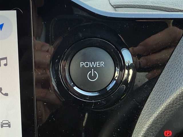 トヨタ ヴォクシー ハイブリッド S－Z 愛知県 2024(令6)年 1.6万km アティチュードブラックマイカ /ワンオーナー車//D記録簿R6-R7//10.5インチディスプレイオーディオ//AM/FM/TV（フルセグ）＋CD・DVDデッキ//BT/USB/Miracast//快適利便パッケージ//ハンズフリーデュアルパワースライドドア//パワーバックドア//1列目2列目シートヒーター//2列目オットマン//2列目角度調整付きアームレスト//ドライビングサポートパッケージ//カラーヘッドアップディスプレイ//デジタルインナーミラー//純正13.2インチ有機EL後席モニター//ETC2.0//レーダークルーズコントロール//ブラインドスポットモニター//レーンディパーチャーアラート//プリクラッシュセーフティー//プロアクティブドライビングシステム//クリアランスソナー//リヤクロストラフィックアラート//リヤカメラディテクション//パーキングサポートブレーキ//安心降車アシスト//ロードサインアシスト//レーンチェンジアシスト//フロントクロストラフィックアラート//アドバンストパーク//パノラミックビューモニター//バックカメラ//オートLEDヘッドライト//オートハイビーム//オートブレーキホールド//電動パーキングブレーキ//ステアリングスイッチ//ステアリングヒーター//AC100V//保証書//取説