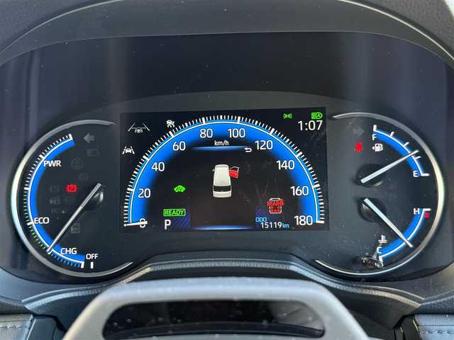 トヨタ ヴォクシー ハイブリッド S－Z 愛知県 2024(令6)年 1.6万km アティチュードブラックマイカ /ワンオーナー車//D記録簿R6-R7//10.5インチディスプレイオーディオ//AM/FM/TV（フルセグ）＋CD・DVDデッキ//BT/USB/Miracast//快適利便パッケージ//ハンズフリーデュアルパワースライドドア//パワーバックドア//1列目2列目シートヒーター//2列目オットマン//2列目角度調整付きアームレスト//ドライビングサポートパッケージ//カラーヘッドアップディスプレイ//デジタルインナーミラー//純正13.2インチ有機EL後席モニター//ETC2.0//レーダークルーズコントロール//ブラインドスポットモニター//レーンディパーチャーアラート//プリクラッシュセーフティー//プロアクティブドライビングシステム//クリアランスソナー//リヤクロストラフィックアラート//リヤカメラディテクション//パーキングサポートブレーキ//安心降車アシスト//ロードサインアシスト//レーンチェンジアシスト//フロントクロストラフィックアラート//アドバンストパーク//パノラミックビューモニター//バックカメラ//オートLEDヘッドライト//オートハイビーム//オートブレーキホールド//電動パーキングブレーキ//ステアリングスイッチ//ステアリングヒーター//AC100V//保証書//取説