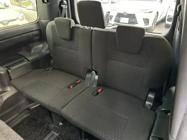 トヨタ ノア ハイブリッド G 福岡県 2020(令2)年 4.8万km アバンギャルドブロンズメタリック ワンオーナー/純正ディーラーナビ（TV/BT/DVD/AM/FM)/3列シート/パワースライドドア/クルーズコントロール/バックカメラ/コーナーセンサー（前後）/ウォークスルー/ドライブレコーダー(前後)/ビルトインETC/モード（EV/ECO/PWR）/オートエアコン（前席・後席）/TVキャンセラー/オートライト/オートハイビーム/フォグランプ/LEDヘッドライト/純正アルミホイール/純正フロアマット/シートヒーター/プッシュスタートボタン/スマートキー/盗難防止装置/横滑り防止装置/レーンキープアシスト/取扱説明書/保証書/スマートキー×１