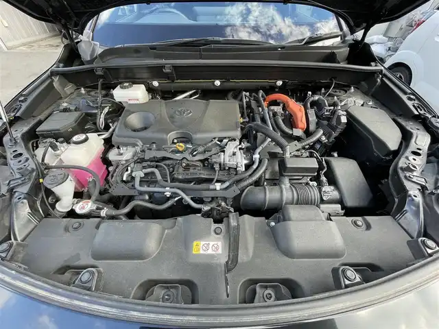 トヨタ ハリアー ハイブリッド G 岐阜県 2021(令3)年 4.8万km プレシャスブラックパール ワンオーナー/4WD/純正ナビ/【Bluetooth．AM/FM．AUX．USB】/ハーフレザーシート/パワーシート/電動リアゲート/コーナーセンサー/ブラインドスポットモニター/デジタルインナーミラー/バックカメラ/クルーズコントロール/衝突軽減ブレーキ/レーンキープアシスト/ETC/電動格納ドアミラー/ウィンカーミラー/LEDオートマチックハイビーム/フォグライト/純正18インチアルミホイール/純正フロアマット/保証書/取扱説明書/スペアキー