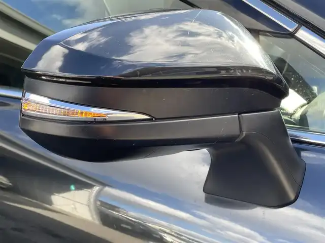 トヨタ ハリアー ハイブリッド G 岐阜県 2021(令3)年 4.8万km プレシャスブラックパール ワンオーナー/4WD/純正ナビ/【Bluetooth．AM/FM．AUX．USB】/ハーフレザーシート/パワーシート/電動リアゲート/コーナーセンサー/ブラインドスポットモニター/デジタルインナーミラー/バックカメラ/クルーズコントロール/衝突軽減ブレーキ/レーンキープアシスト/ETC/電動格納ドアミラー/ウィンカーミラー/LEDオートマチックハイビーム/フォグライト/純正18インチアルミホイール/純正フロアマット/保証書/取扱説明書/スペアキー