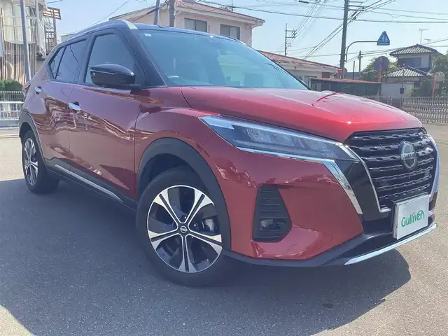 日産 キックス X 岡山県 2021(令3)年 2.8万km ラディアントレッド/ピュアブラック 2トーン 外部検査実施済車両/純正９インチメモリーナビ/フルセグ/バックカメラ/全方位カメラ/デジタルインナーミラー/ドラレコ/ビルトインＥＴＣ/ハーフレザーシート/プロパイロット/トノカバー/Ｒコーナーセンサー