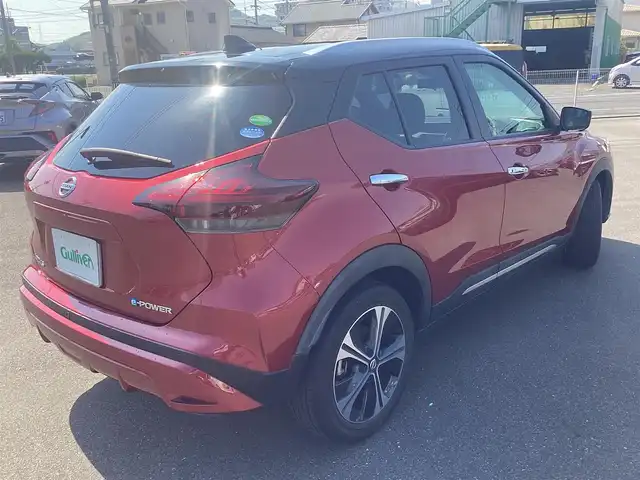 日産 キックス X 岡山県 2021(令3)年 2.8万km ラディアントレッド/ピュアブラック 2トーン 外部検査実施済車両/純正９インチメモリーナビ/フルセグ/バックカメラ/全方位カメラ/デジタルインナーミラー/ドラレコ/ビルトインＥＴＣ/ハーフレザーシート/プロパイロット/トノカバー/Ｒコーナーセンサー