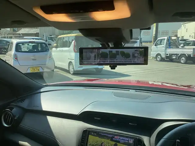 日産 キックス X 岡山県 2021(令3)年 2.8万km ラディアントレッド/ピュアブラック 2トーン 外部検査実施済車両/純正９インチメモリーナビ/フルセグ/バックカメラ/全方位カメラ/デジタルインナーミラー/ドラレコ/ビルトインＥＴＣ/ハーフレザーシート/プロパイロット/トノカバー/Ｒコーナーセンサー