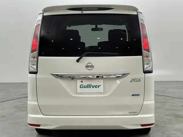 日産 セレナ ハイウェイスター Vエアロセレ 福岡県 2012(平24)年 9.7万km ブリリアントホワイトパール 純正ナビ（ＢＴ，フルセグＴＶ）　/ＥＴＣ　/クルーズコントロール　/両側電動スライドドア　/横滑り防止　/アイドリングストップ　/ＥＣＯモード　/プッシュスタート　/純正フロアマット　/純正１６インチＡＷ　/ドアバイザー