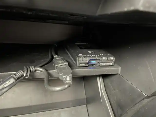 日産 セレナ ハイウェイスター Vエアロセレ 福岡県 2012(平24)年 9.7万km ブリリアントホワイトパール 純正ナビ（ＢＴ，フルセグＴＶ）　/ＥＴＣ　/クルーズコントロール　/両側電動スライドドア　/横滑り防止　/アイドリングストップ　/ＥＣＯモード　/プッシュスタート　/純正フロアマット　/純正１６インチＡＷ　/ドアバイザー
