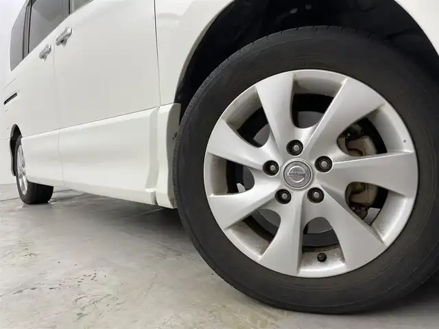 日産 セレナ ハイウェイスター Vエアロセレ 福岡県 2012(平24)年 9.7万km ブリリアントホワイトパール 純正ナビ（ＢＴ，フルセグＴＶ）　/ＥＴＣ　/クルーズコントロール　/両側電動スライドドア　/横滑り防止　/アイドリングストップ　/ＥＣＯモード　/プッシュスタート　/純正フロアマット　/純正１６インチＡＷ　/ドアバイザー