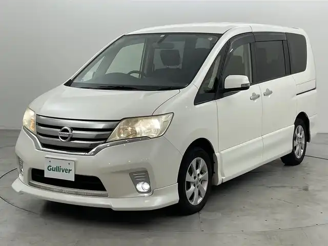 日産 セレナ ハイウェイスター Vエアロセレ 福岡県 2012(平24)年 9.7万km ブリリアントホワイトパール 純正ナビ（ＢＴ，フルセグＴＶ）　/ＥＴＣ　/クルーズコントロール　/両側電動スライドドア　/横滑り防止　/アイドリングストップ　/ＥＣＯモード　/プッシュスタート　/純正フロアマット　/純正１６インチＡＷ　/ドアバイザー