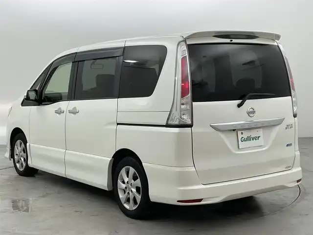 日産 セレナ ハイウェイスター Vエアロセレ 福岡県 2012(平24)年 9.7万km ブリリアントホワイトパール 純正ナビ（ＢＴ，フルセグＴＶ）　/ＥＴＣ　/クルーズコントロール　/両側電動スライドドア　/横滑り防止　/アイドリングストップ　/ＥＣＯモード　/プッシュスタート　/純正フロアマット　/純正１６インチＡＷ　/ドアバイザー