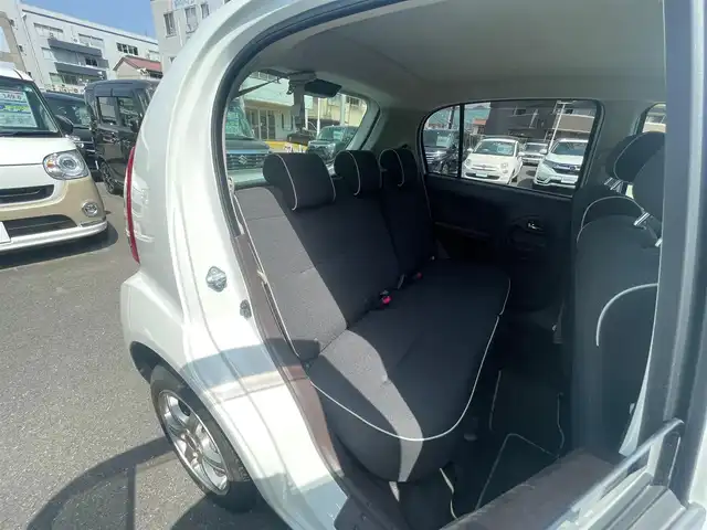 トヨタ パッソ X Lパッケージ キリリ 島根県 2015(平27)年 10.3万km パールホワイトⅢ 社外７型ＳＤナビ　/地デジ　/ＤＶＤ再生　/ＥＴＣ　/アイドリングストップ　/横滑り防止装置　/電動格納ミラー　/スマートキー　/ＨＩＤヘッドライト　/社外１４インチアルミホイール　/純正フロアマット　/Ｗエアバック
