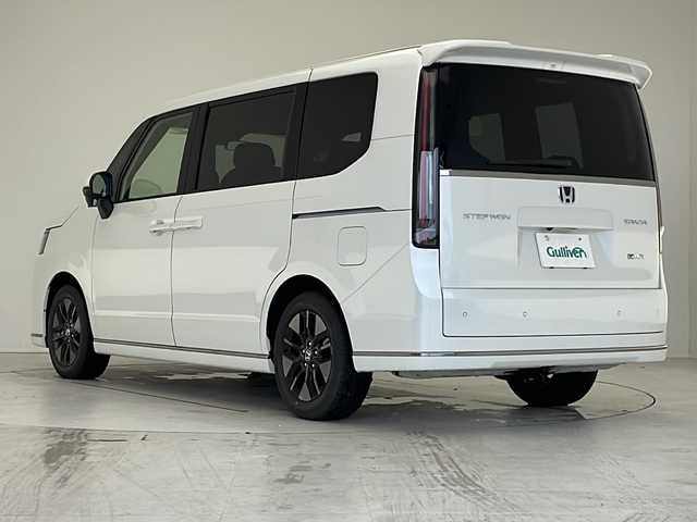 ホンダ ステップワゴン スパーダ eHEV 愛知県 2025(令7)年 0.1万km未満 プラチナホワイトパール 登録済未使用車/衝突軽減システム/純正１１．４型SDナビ/両側パワースライドドア/レーダークルーズコントロール/シートヒーター/フルセグ/CD/DVD/Bluetooth/バックカメラ/電動リアゲート/コーナーセンサー/純正アルミホイール/ブラインドスポットモニター/LEDヘッドライト/パドルシフト/オートマチックハイビーム/ステアリングスイッチ/スマートキー/プッシュスタート
