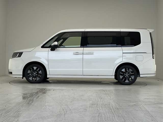 ホンダ ステップワゴン スパーダ eHEV 愛知県 2025(令7)年 0.1万km未満 プラチナホワイトパール 登録済未使用車/衝突軽減システム/純正１１．４型SDナビ/両側パワースライドドア/レーダークルーズコントロール/シートヒーター/フルセグ/CD/DVD/Bluetooth/バックカメラ/電動リアゲート/コーナーセンサー/純正アルミホイール/ブラインドスポットモニター/LEDヘッドライト/パドルシフト/オートマチックハイビーム/ステアリングスイッチ/スマートキー/プッシュスタート