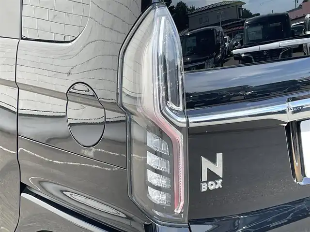 ホンダ Ｎ ＢＯＸ カスタム L 岩手県 2022(令4)年 4.9万km クリスタルブラックパール 禁煙車/ワンオーナー/4WD/ミラーヒーター/前席シートヒーター/シーケンシャルウィンカー/両側パワースライドドア/追従型クルーズコントロール/純正ディスプレイオーディオ/→ワンセグTV/Bluetooth/CD/FM/AM/バックカメラ/ステアリングスイッチ/レーンキープアシスト/衝突軽減システム/コーナーセンサー/横滑り防止装置/電子パーキング/ブレーキホールド/〇プッシュスタート/〇電動格納ミラー/〇シンカーミラー/〇パワーウィンドウ/〇純正フロアマット/〇ドアバイザー/〇USBポート/〇シガーソケット/オートライト/LEDヘッドライト/LEDフォグライト/純正エンジンスターター/前後ドライブレコーダー/スペアキー/取扱説明書