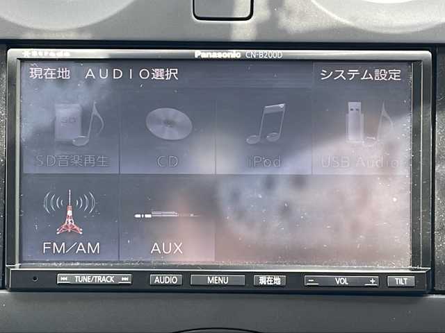 日産 ノート X 三重県 2017(平29)年 1.1万km ダークメタルグレー 社外ナビ/ETC/衝突軽減ブレーキ/レーンキープアシスト/オートライト/アイドリングストップ/AC/ヘッドライトレベライザー/スマートキー/ISOFIX/純正ホイールキャップ/電動格納ミラー/禁煙車