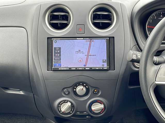 日産 ノート X 三重県 2017(平29)年 1.1万km ダークメタルグレー 社外ナビ/ETC/衝突軽減ブレーキ/レーンキープアシスト/オートライト/アイドリングストップ/AC/ヘッドライトレベライザー/スマートキー/ISOFIX/純正ホイールキャップ/電動格納ミラー/禁煙車