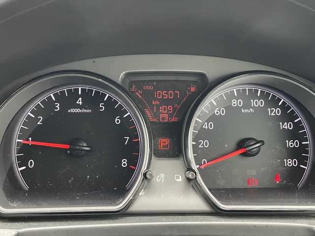 日産 ノート X 三重県 2017(平29)年 1.1万km ダークメタルグレー 社外ナビ/ETC/衝突軽減ブレーキ/レーンキープアシスト/オートライト/アイドリングストップ/AC/ヘッドライトレベライザー/スマートキー/ISOFIX/純正ホイールキャップ/電動格納ミラー/禁煙車