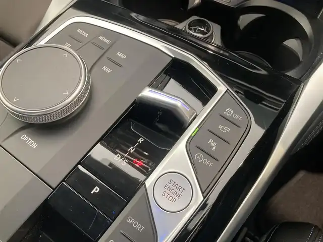 ＢＭＷ ＢＭＷ ２２０ｉ クーペ Mスポーツ 熊本県 2023(令5)年 0.5万km 黒 ・ワンオーナー/・スマートキー/・プッシュスタート/・インテリジェントセーフティ/・PDC自動起動/・アクティブPDC緊急ブレーキ/・パーキングアシスト/・ハイビームアシスト/・レーンキープアシスト/・クルーズコントロール(追従式)/・ハーフレザーシート/・前席パワーシート/・前席シートヒーター /・純正ナビ/　【Bluetooth・USB・AppleCarPlay】/・全方位カメラ/・ETC/・ワイヤレス充電/・LEDヘッドランプ/・純正マット/・保証書/取説