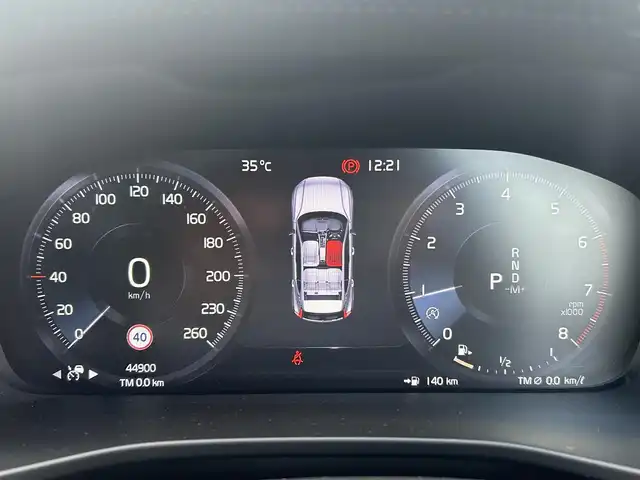 ボルボ ＸＣ４０ T4 AWD Rデザイン 福岡県 2019(令1)年 4.5万km クリスタルホワイトP/ブラック ワンオーナー/Ｔｈｕｌｅルーフキャリア/ハーマンカードンサウンド/ハーフレザーシート/シートヒーター/メモリーパワーシート/ＬＥＤライト/純正ナビ地デジ/全周囲カメラ/パークセンサー/カープレイ/純正１９インチアルミ