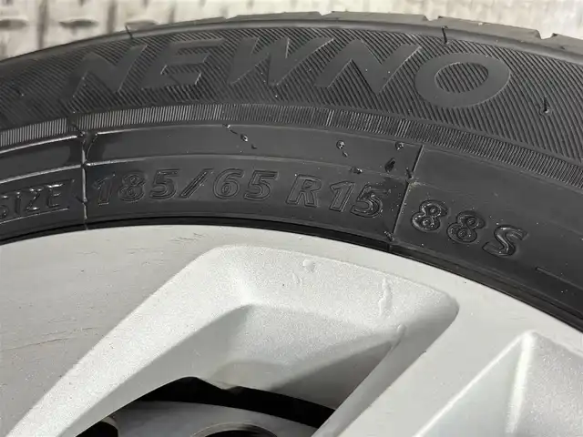 ホンダ フリード G ホンダセンシング 大阪府 2018(平30)年 3.8万km ホワイトオーキッドパール 純正ナビ　ワンセグＴＶ　Ｂｌｕｅｔｏｏｔｈ接続　バックカメラ　ＥＴＣ　衝突軽減　両側パワスラ　レーダークルコン　レーンアシスト　アイドリングストップ　スマートキー　オートライト　ＨＩＤヘッドライト