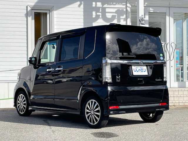 ホンダ Ｎ ＢＯＸ カスタム G ターボ Aパッケージ 富山県 2014(平26)年 7.8万km スマートブラック (株)IDOMが運営する【じしゃロン富山店】の自社ローン専用車両になります。こちらは現金またはオートローンご利用時の価格です。自社ローンご希望の方は別途その旨お申し付け下さい/Pioneerナビ/CD/DVD/フルセグ/シティブレーキアクティブシステム（衝突軽減）/ターボパッケージ/●クルーズコントロール/●パドルシフト/●本革巻ステアリングホイール/●アルミホイール/前方ドライブレコーダー/ETC/バックカメラ/両側パワースライドドア/横滑り防止装置