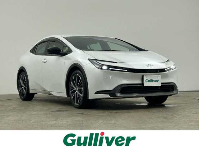 トヨタ プリウス G 千葉県 2023(令5)年 1.2万km ホワイトパールクリスタルシャイン 禁煙車/トヨタセーフティーセンス/・プリクラッシュセーフティ/・レーダークルーズコントロール/・レーントレーシングアシスト/・ロードサインアシスト/・ドライバー異常時対応システム/純正ディスプレイオーディオ/アラウンドビューモニター/レーダークルーズコントロール/LEDオートライト/シートヒーター/USBポート/プッシュスタート/スマートキー/純正19インチアルミホイール