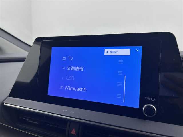 トヨタ プリウス G 千葉県 2023(令5)年 1.2万km ホワイトパールクリスタルシャイン 禁煙車/トヨタセーフティーセンス/・プリクラッシュセーフティ/・レーダークルーズコントロール/・レーントレーシングアシスト/・ロードサインアシスト/・ドライバー異常時対応システム/純正ディスプレイオーディオ/アラウンドビューモニター/レーダークルーズコントロール/LEDオートライト/シートヒーター/USBポート/プッシュスタート/スマートキー/純正19インチアルミホイール