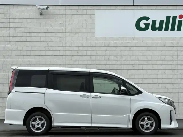 トヨタ ノア Si ダブルバイビーⅡ 岩手県 2019(平31)年 7万km ホワイトパールクリスタルシャイン 禁煙車/ワンオーナー/4WD/両側パワースライドドア/ハーフレザー/2列目サンシェード/純正ナビ/→フルセグTV/Bluetooth/CD/DVD/FM/AM/バックカメラ/衝突軽減システム/前後コーナーセンサー/横滑り防止装置/レーンキープアシスト/オートライト/オートハイビーム/LEDヘッドライト/フォグライト/〇プッシュスタート/〇電動格納ミラー/〇ウィンカーミラー/〇ドアバイザー/〇フロアマット/〇USBポート/〇シガーソケット/前後ドライブレコーダー/ビルトインETC