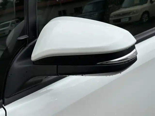 トヨタ ノア Si ダブルバイビーⅡ 岩手県 2019(平31)年 7万km ホワイトパールクリスタルシャイン 禁煙車/ワンオーナー/4WD/両側パワースライドドア/ハーフレザー/2列目サンシェード/純正ナビ/→フルセグTV/Bluetooth/CD/DVD/FM/AM/バックカメラ/衝突軽減システム/前後コーナーセンサー/横滑り防止装置/レーンキープアシスト/オートライト/オートハイビーム/LEDヘッドライト/フォグライト/〇プッシュスタート/〇電動格納ミラー/〇ウィンカーミラー/〇ドアバイザー/〇フロアマット/〇USBポート/〇シガーソケット/前後ドライブレコーダー/ビルトインETC