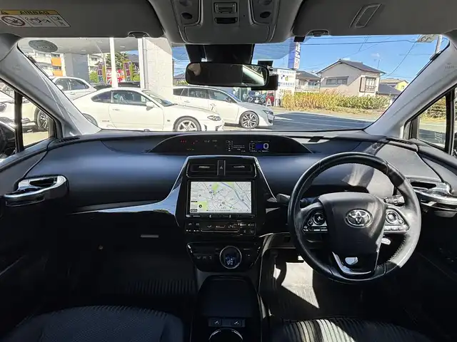 トヨタ プリウス ＰＨＶ A 熊本県 2020(令2)年 8.5万km プラチナホワイトパールマイカ ワンオーナー/モデリスタエアロ/社外ナビ（AVIC-RQ911）/【フルセグTV/Bluetooth/CD/DVD】/全方位カメラ/レーダークルーズコントロール/プリクラッシュセーフティー/レーンキープアシスト/コーナーセンサー/パーキングサポートブレーキ/ブラインドスポットモニター/オートLEDライト/オートハイビーム/社外１８インチAW（LEONIS）/【純正AW車載】/D席パワーシート/前席シートヒーター/革巻きステアリング/ステアリングスイッチ/プッシュスタート/スマートキー/ウィンカーミラー/ETC/ドライブレコーダー前後/純正フロアマット/社外ドアバイザー/充電ケーブル車載/保証書/取扱説明書/スペアキー