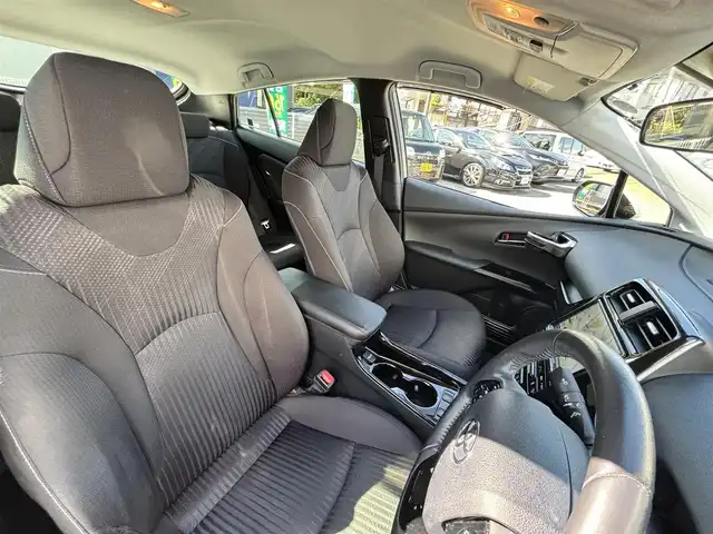 トヨタ プリウス ＰＨＶ A 熊本県 2020(令2)年 8.5万km プラチナホワイトパールマイカ ワンオーナー/モデリスタエアロ/社外ナビ（AVIC-RQ911）/【フルセグTV/Bluetooth/CD/DVD】/全方位カメラ/レーダークルーズコントロール/プリクラッシュセーフティー/レーンキープアシスト/コーナーセンサー/パーキングサポートブレーキ/ブラインドスポットモニター/オートLEDライト/オートハイビーム/社外１８インチAW（LEONIS）/【純正AW車載】/D席パワーシート/前席シートヒーター/革巻きステアリング/ステアリングスイッチ/プッシュスタート/スマートキー/ウィンカーミラー/ETC/ドライブレコーダー前後/純正フロアマット/社外ドアバイザー/充電ケーブル車載/保証書/取扱説明書/スペアキー