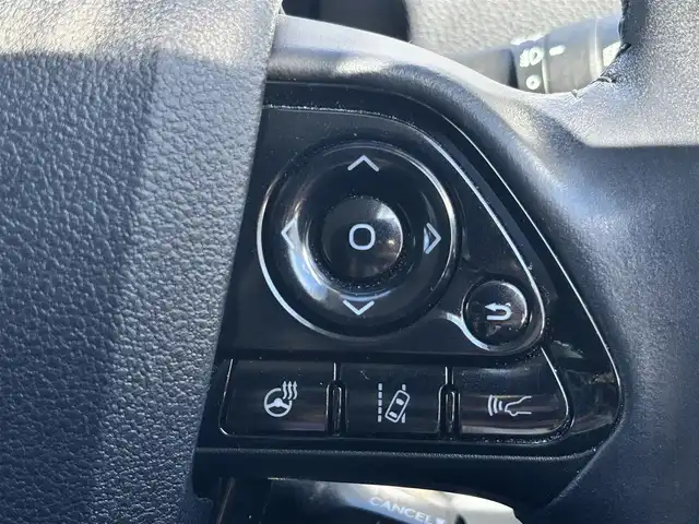 トヨタ プリウス ＰＨＶ A 熊本県 2020(令2)年 8.5万km プラチナホワイトパールマイカ ワンオーナー/モデリスタエアロ/社外ナビ（AVIC-RQ911）/【フルセグTV/Bluetooth/CD/DVD】/全方位カメラ/レーダークルーズコントロール/プリクラッシュセーフティー/レーンキープアシスト/コーナーセンサー/パーキングサポートブレーキ/ブラインドスポットモニター/オートLEDライト/オートハイビーム/社外１８インチAW（LEONIS）/【純正AW車載】/D席パワーシート/前席シートヒーター/革巻きステアリング/ステアリングスイッチ/プッシュスタート/スマートキー/ウィンカーミラー/ETC/ドライブレコーダー前後/純正フロアマット/社外ドアバイザー/充電ケーブル車載/保証書/取扱説明書/スペアキー